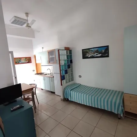 Lejlighedshotel Marina Azzurra Vistamare - Hituscany 3*