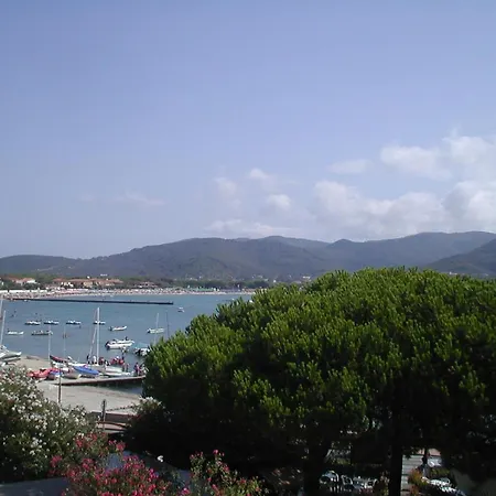 Marina Azzurra Vistamare - Hituscany Lejlighedshotel 3*